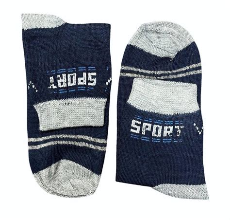 men's navy blue sports socks.